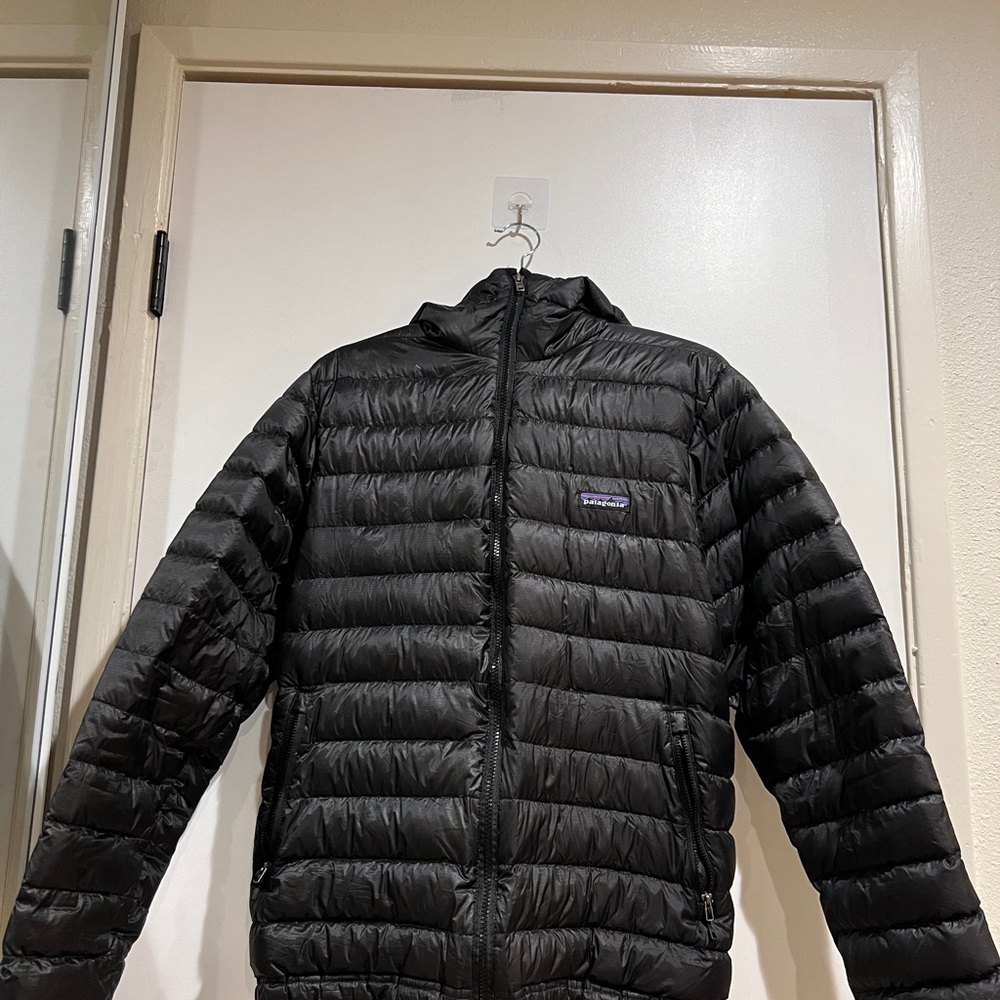Patagonia Men's Classic Black Puffer Jacket
